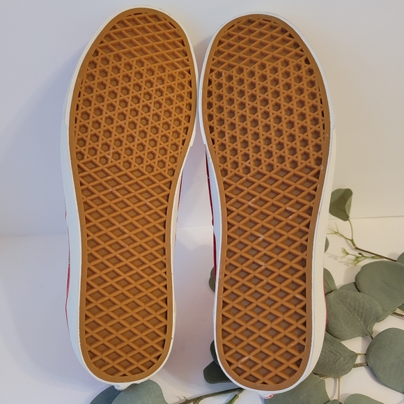 Vans off the wall Anaheim Angels Red sneakers Men's size 13 - Picture 7 of 9